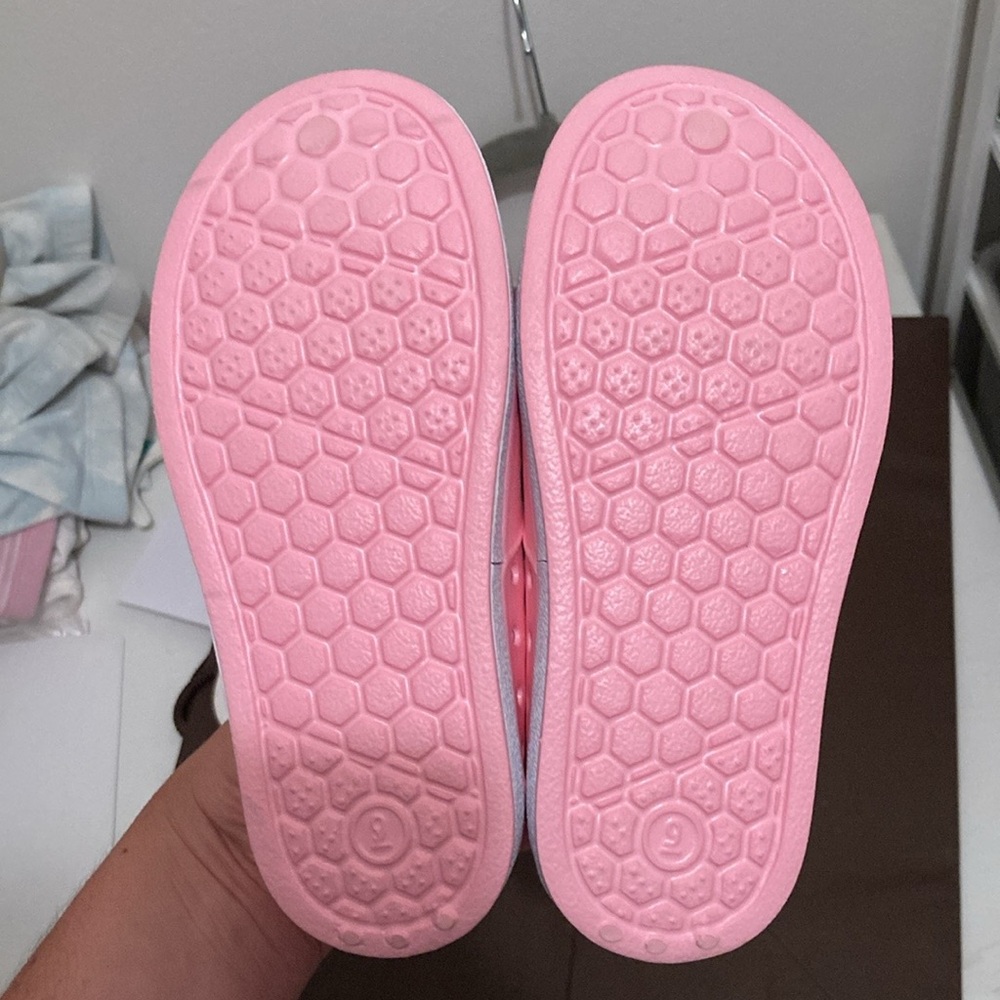 Cat & Jack size 9C girls shoes. Never been worn, NWOT - Picture 2 of 3